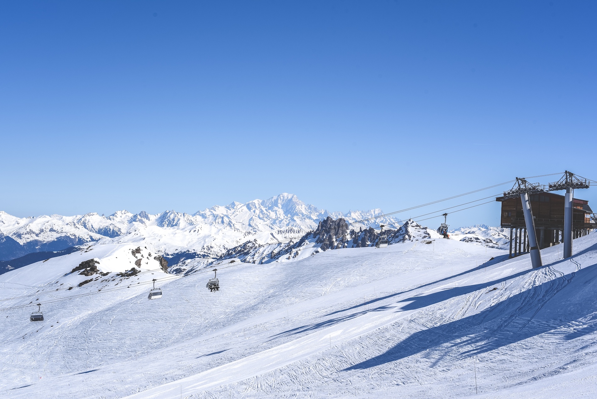 De hoogste bergtop van de Alpen, de iconische Mont Blanc