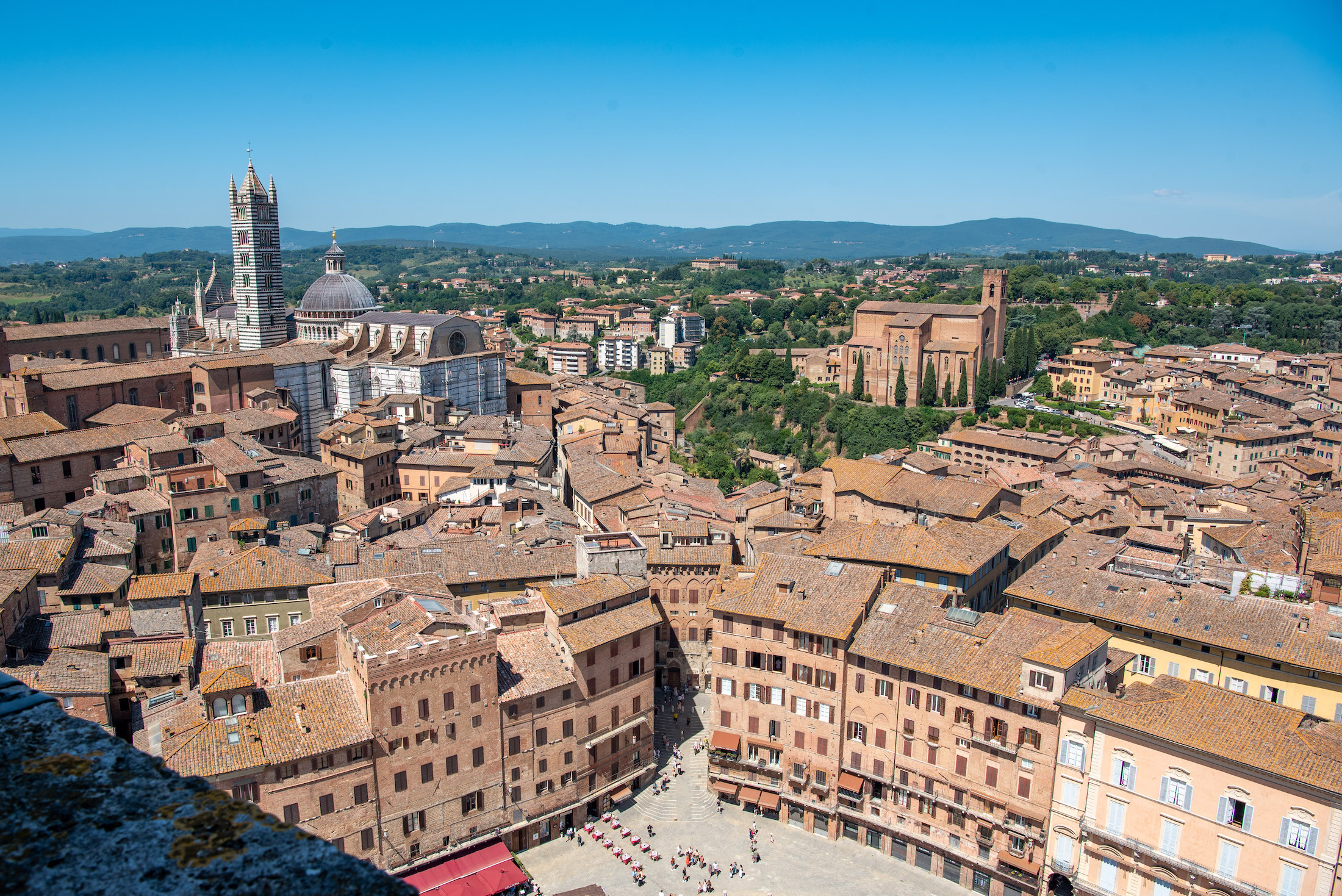 Beklim Torre del Mangia voor spectaculair uitzicht over Siena