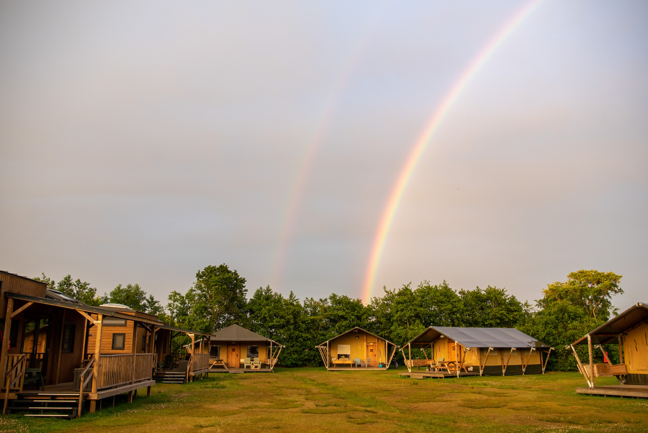 Of boek een van deze toffe glamping tenten