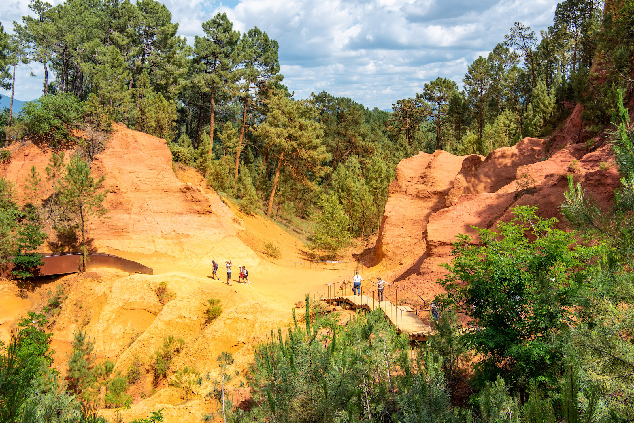 Wandel door de unieke okermijnen van Roussillon