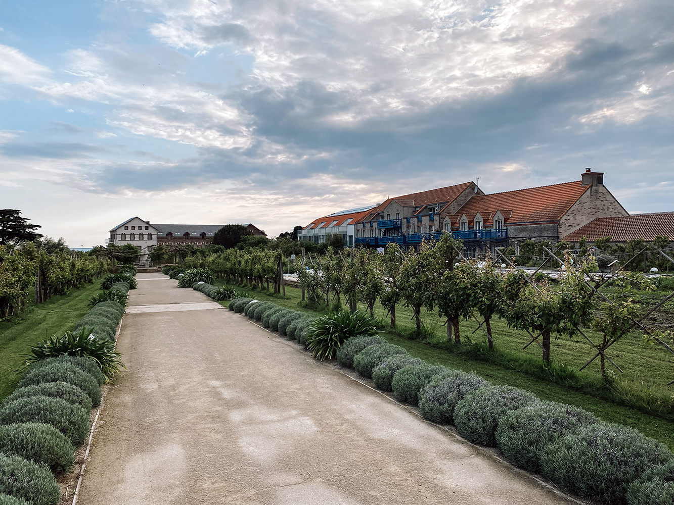 Het Éco-Domaine La Fontaine is een waanzinnige plek voor een overnachting.