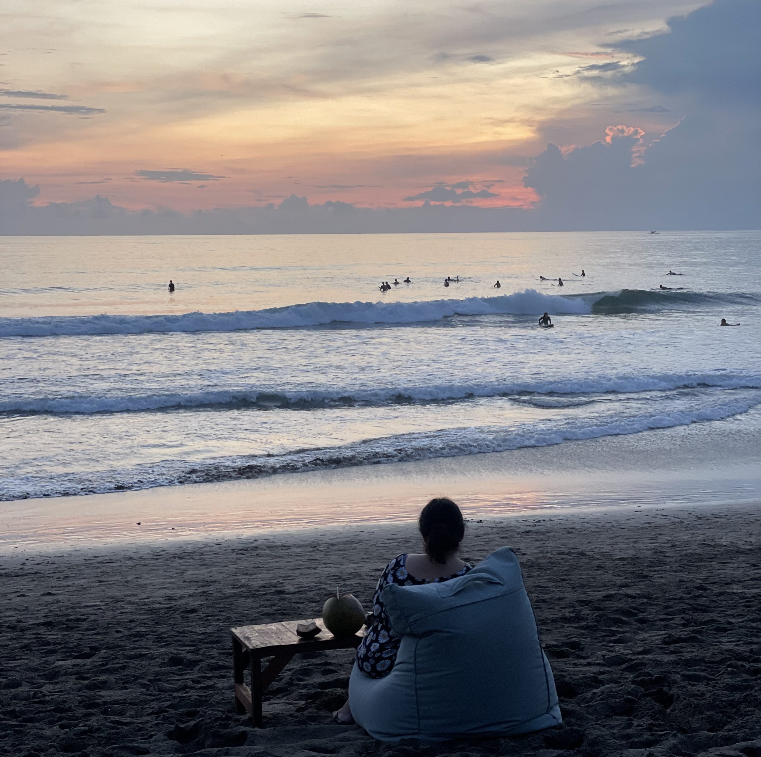 Doen: zonsondergang kijken bij Echo Beach!