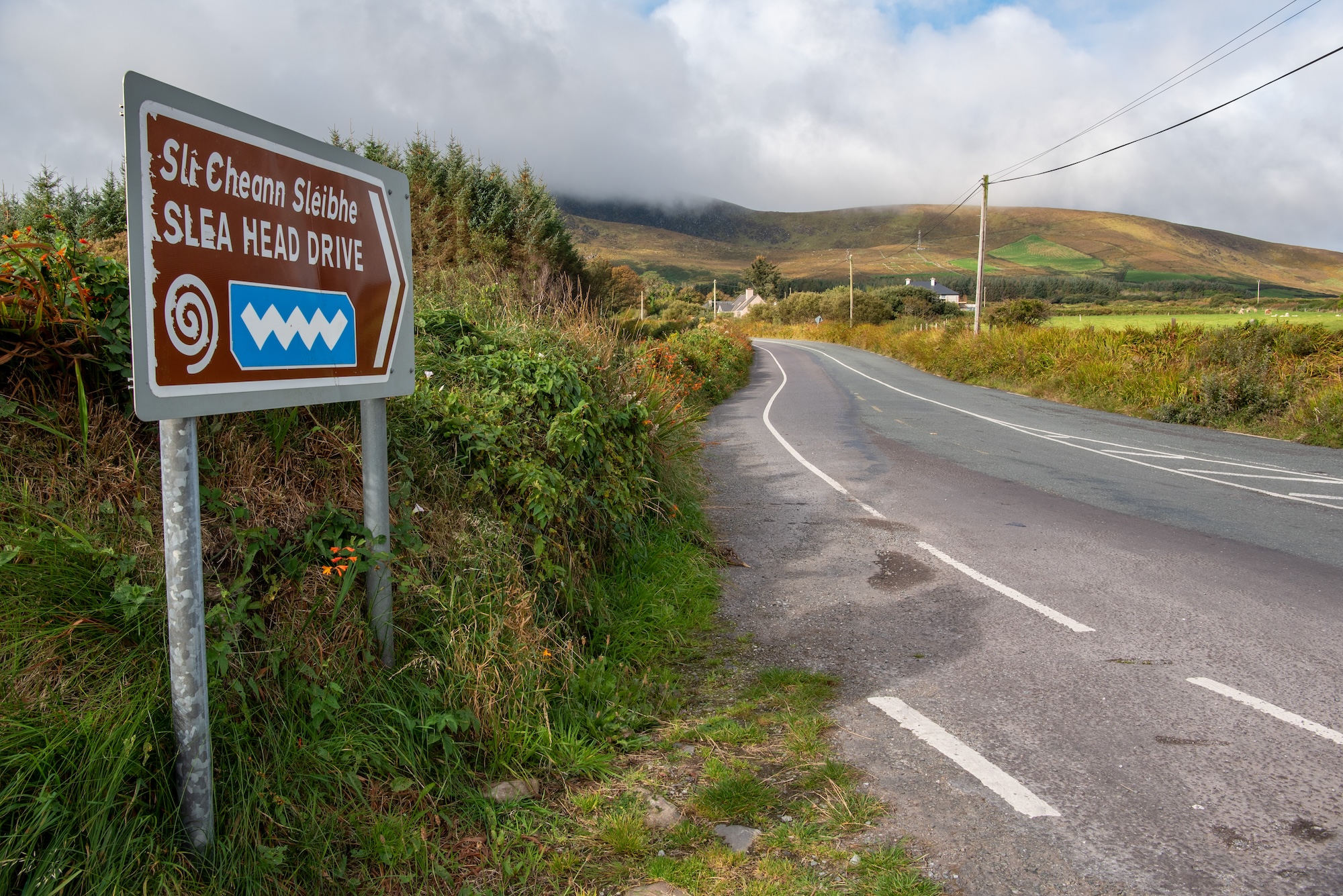 De route van de Wild Atlantic Way staat heel goed aangegeven met deze borden