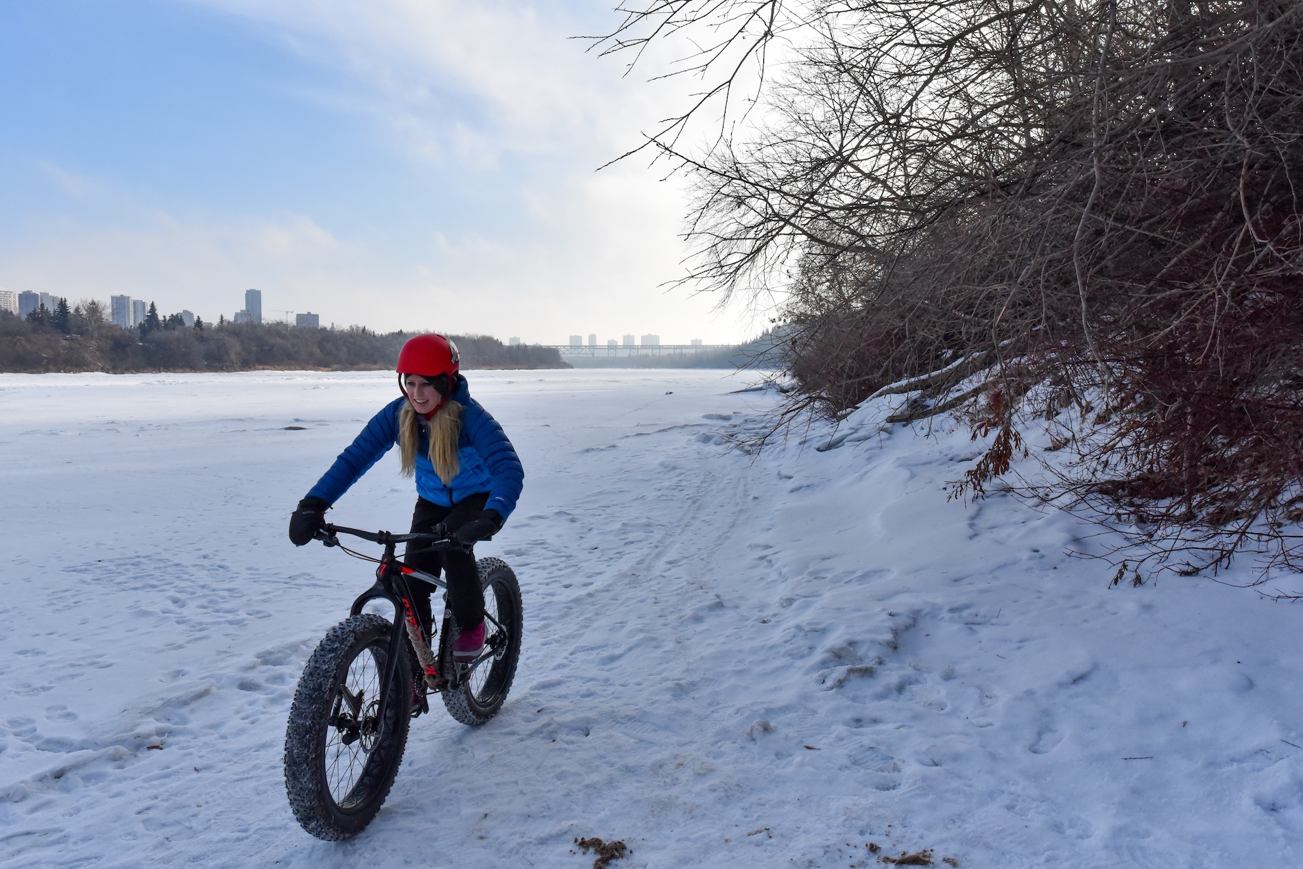 In en rond de stad kun je veel leuke sporten doen, zoals fatbiken en schaatsen