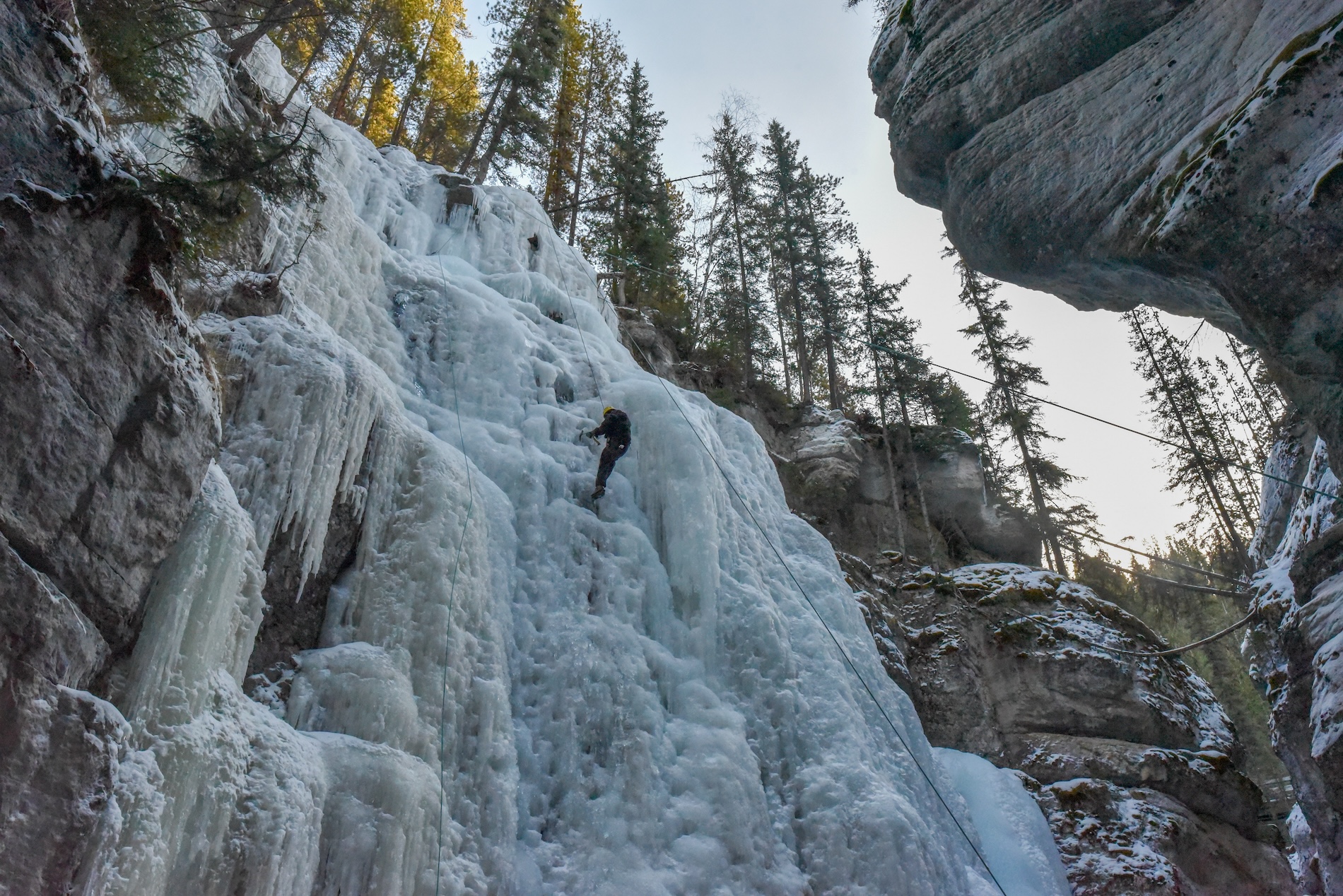 Op je bucketlist: ijsklimmen in Canada