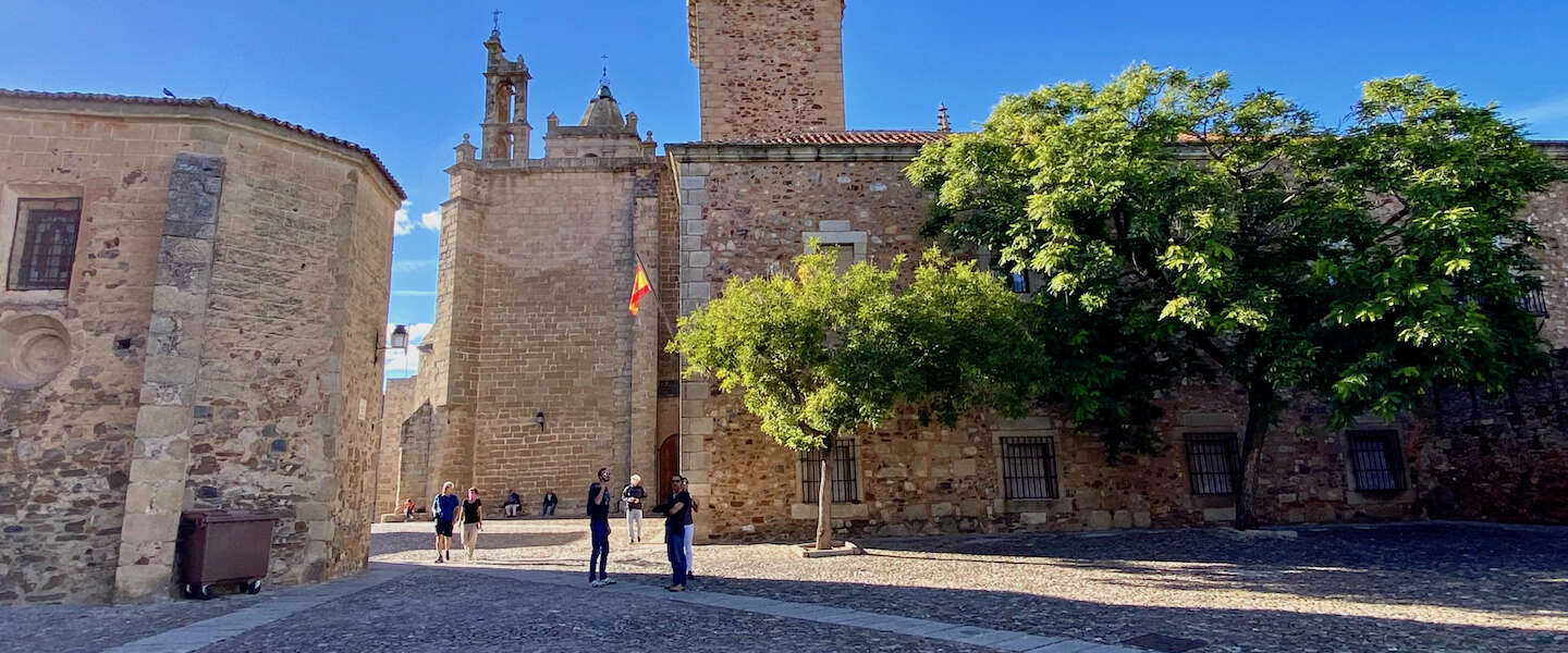 caceres-1.jpg