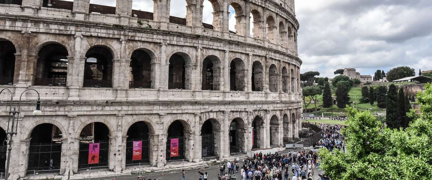 colosseum-must-see-rome.jpg