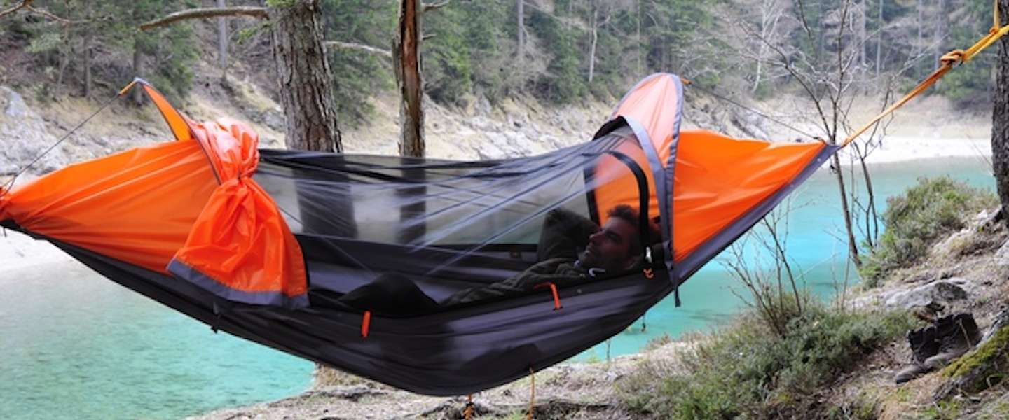 flying-tent-1.jpg