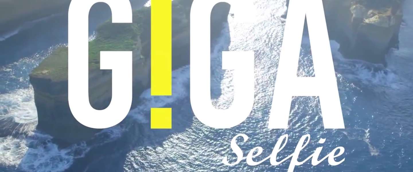 giga-selfie.jpg