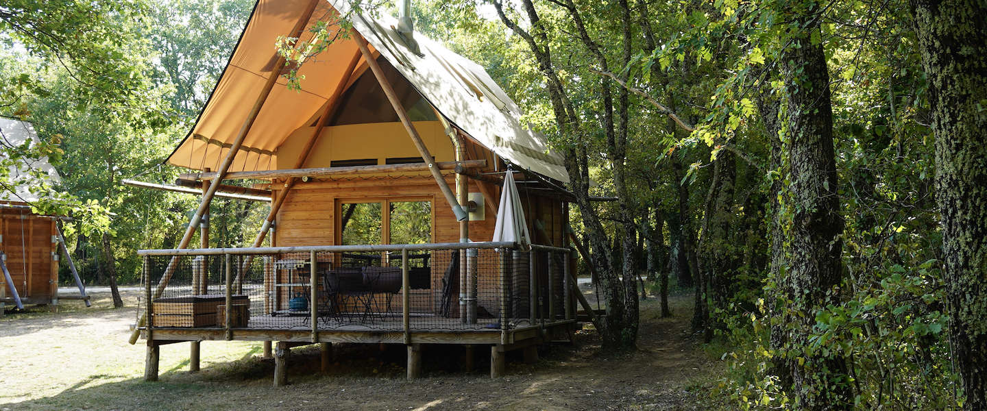 huttopia-glamping-sud-ardeche.jpg