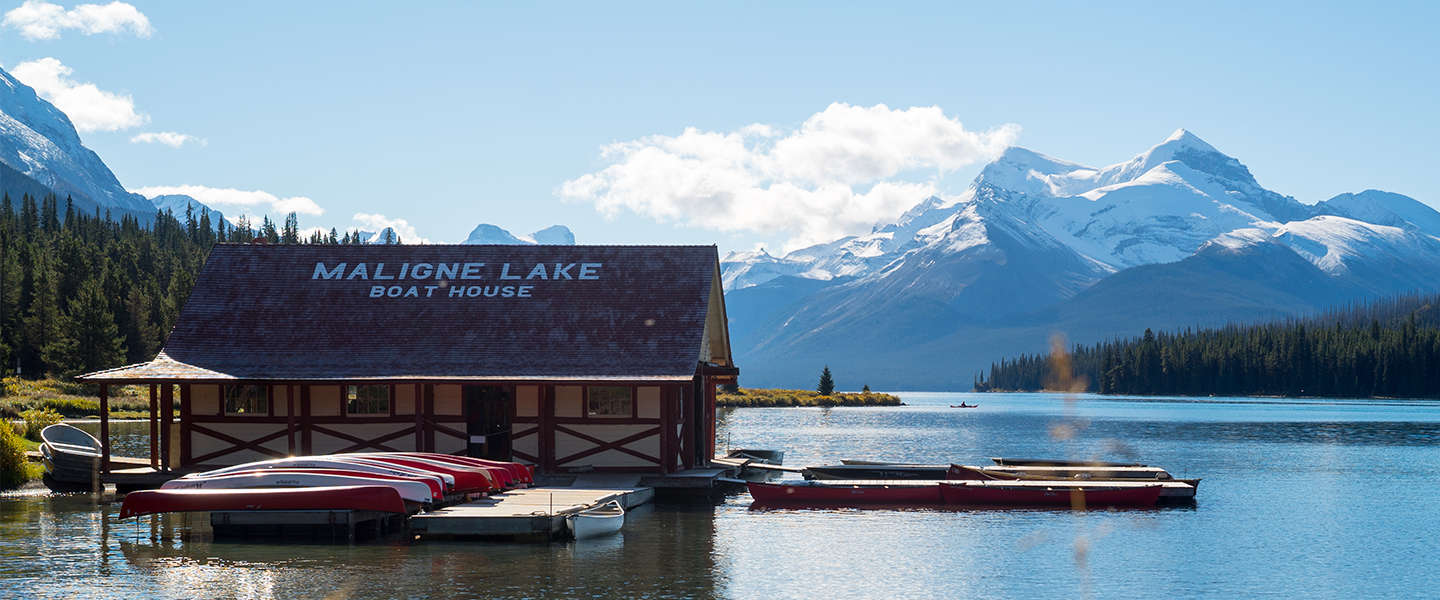maligne-lake-canada-header.jpg