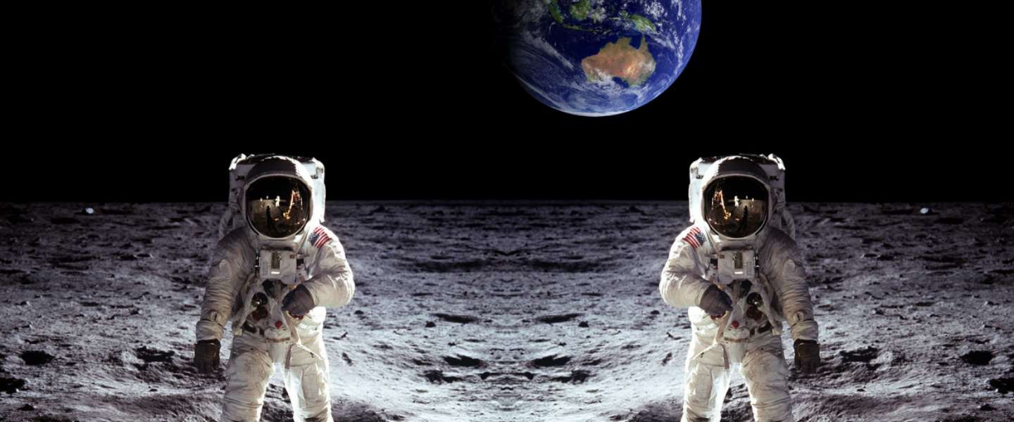 moon-1.jpg
