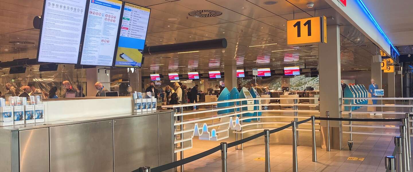schiphol-tijdens-corona.jpg