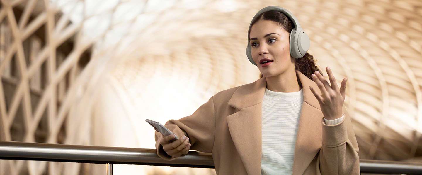 sony-noise-cancelling-headphone-2.jpg