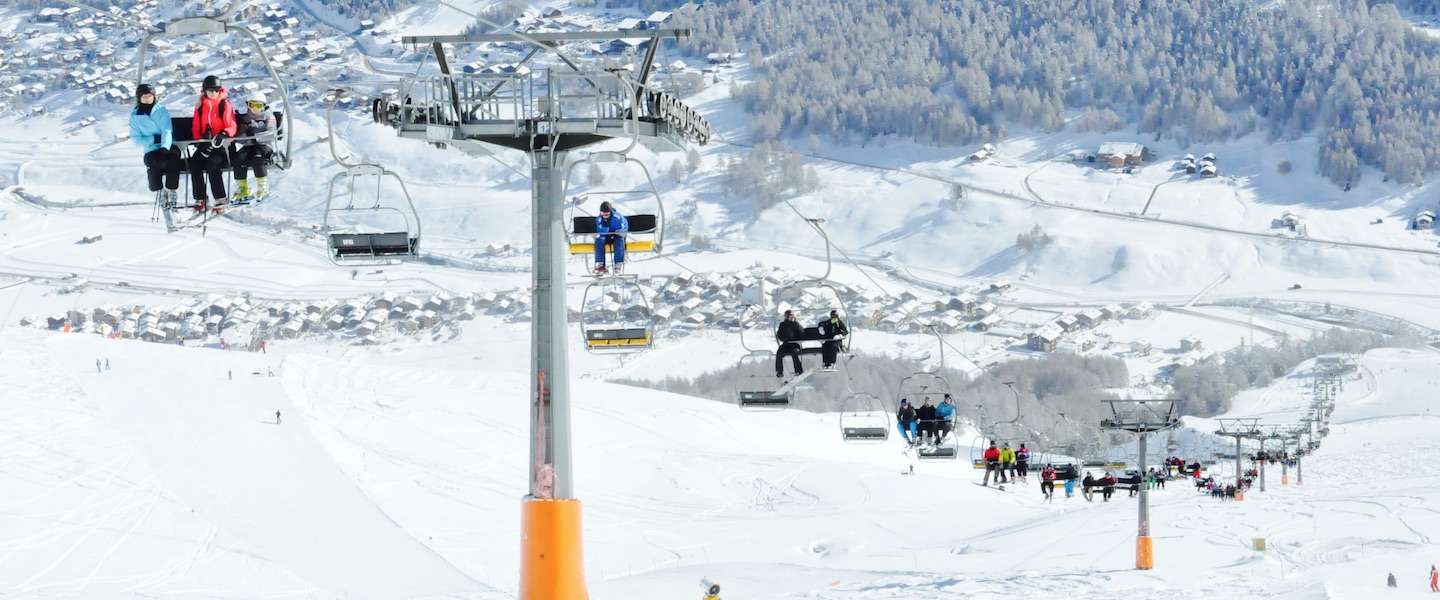 wintersport-gezin-vrienden.jpg
