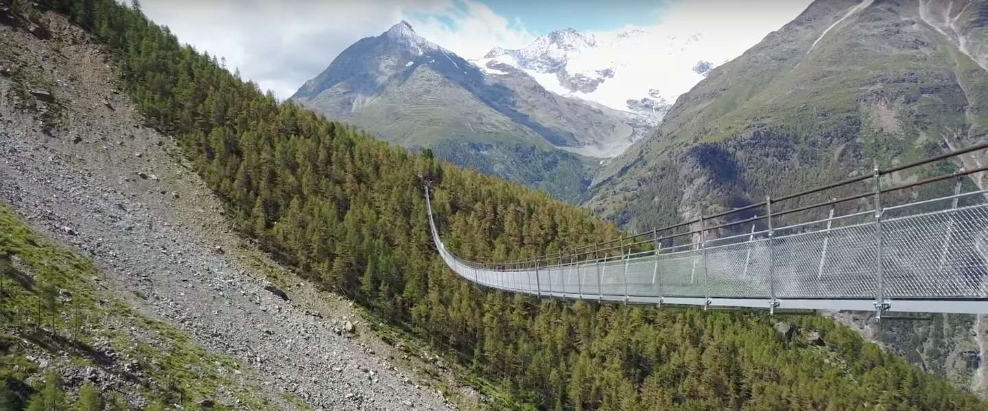 zwitserland-hangbrug.jpg