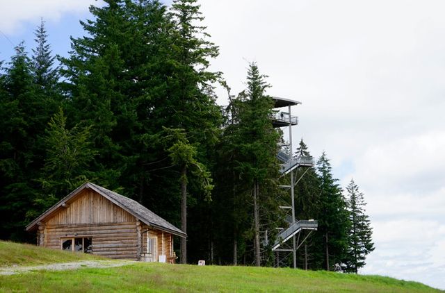 De top van de Mont Bessou op bijna 1000 meter