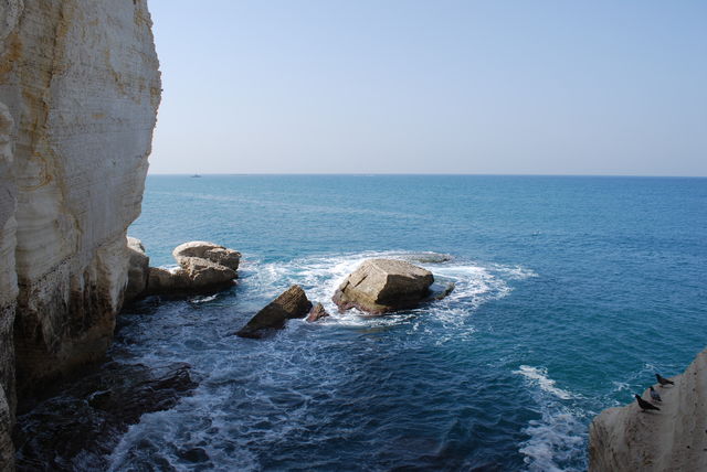 Het schitterende blauwe zeewater