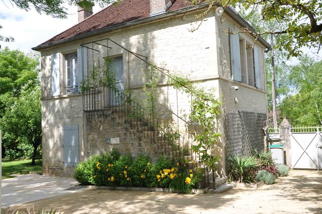 Het atelier, in de tuin van het woonhuis