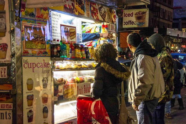 new_york_new_yorkers_streetfood