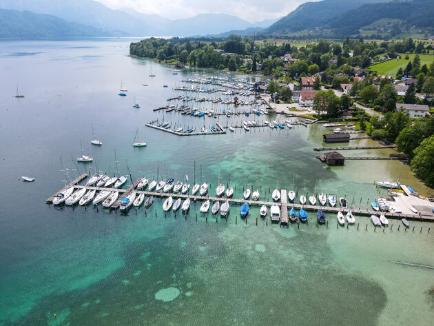 Zo mooi is de Attersee van bovenaf