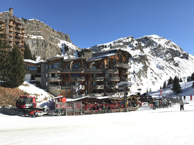 Ski\u00ebn tot aan de voordeur van je appartement in Avoriaz