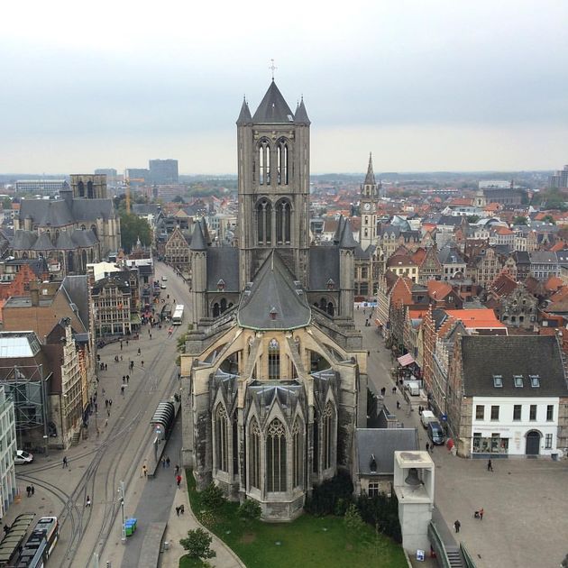 Dit is een must do in Gent! Klim naar de top van het Belfort van Gent voor dit uitzicht!