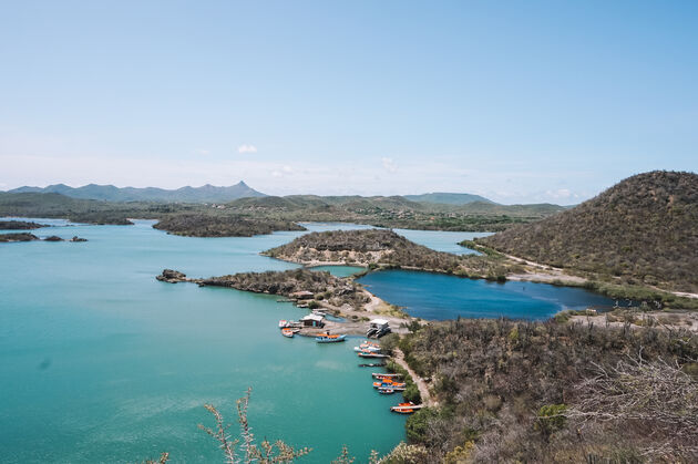 Zo mooi is Curacao: uitzicht op de baai van Santa Martha