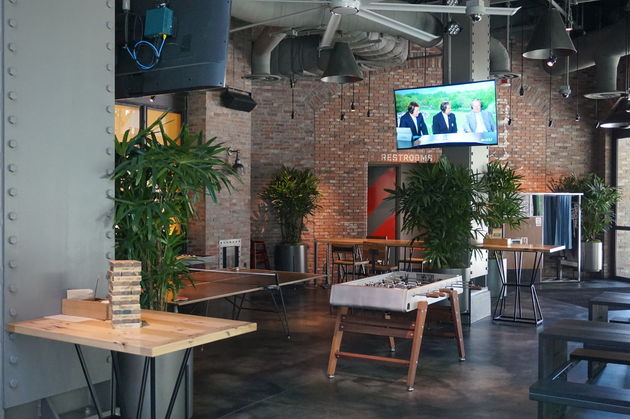 Spelletjes spelen in het Beerhaus