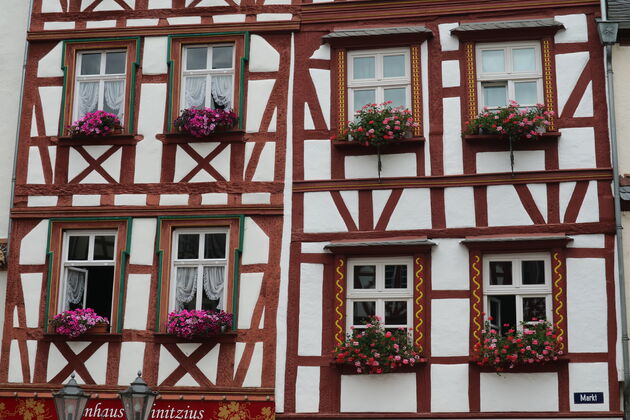 <em>De oude vakwerkhuizen in Bernkastel-Kues markeren de stad.<\/em>