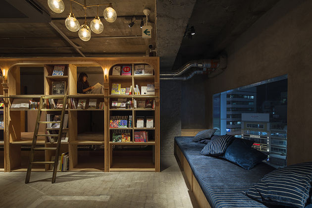 boekenkast-hotel-japan-1