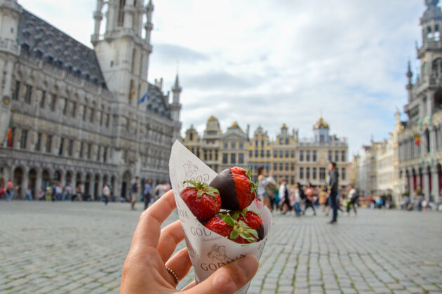 Op de Grote Markt in Brussel m\u00f3\u00e9t je chocolade eten