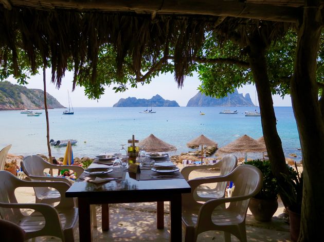 Bij Es Boldado eet je de lekkerste visgerechten met uitzicht op Es Vedra