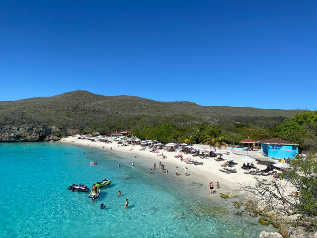 Heb jij zin in een vakantie om de mooiste stranden van Curacao te ontdekken?