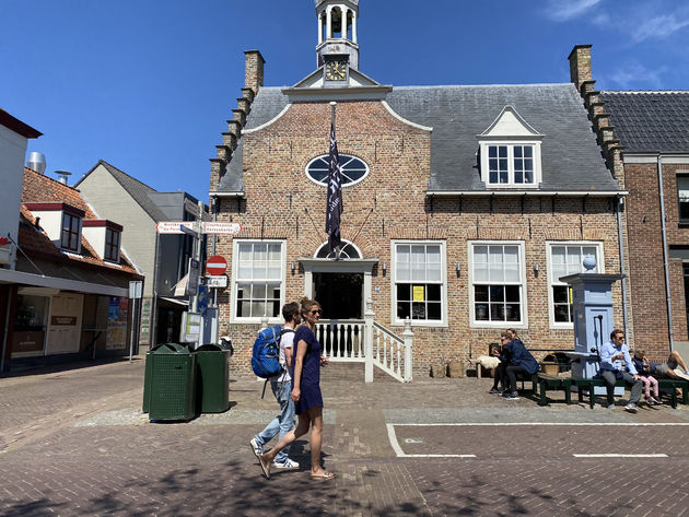 Domburg in het het voorjaar nog heerlijk rustig