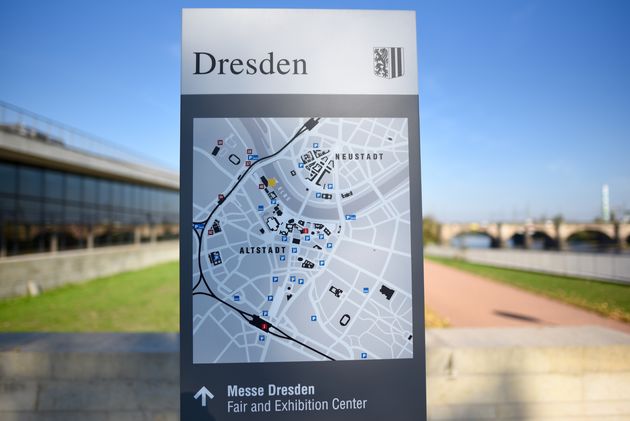 Hier zie je goed hoe de Elbe Dresden in twee\u00ebn verdeelt