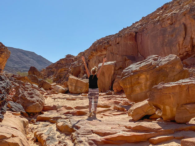 Vervolgens wandelen we door een prachtige Canyon