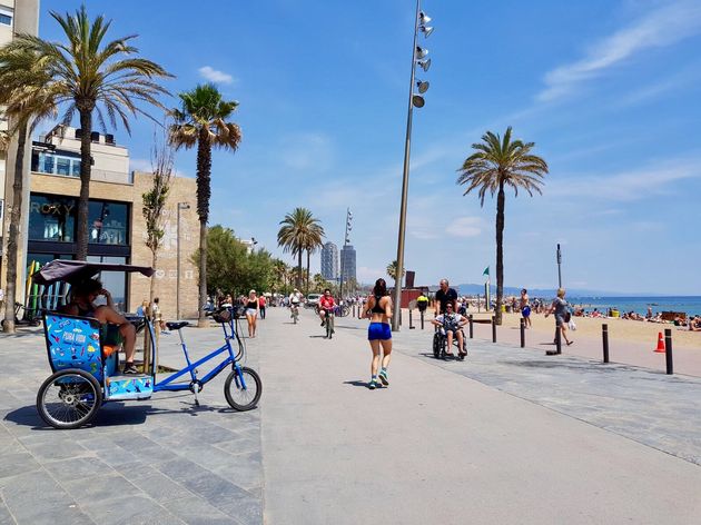 Fiets langs de boulevard van Barcelona