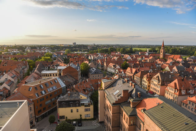 Uitzicht over F\u00fcrth vanaf de toren van het stadhuis