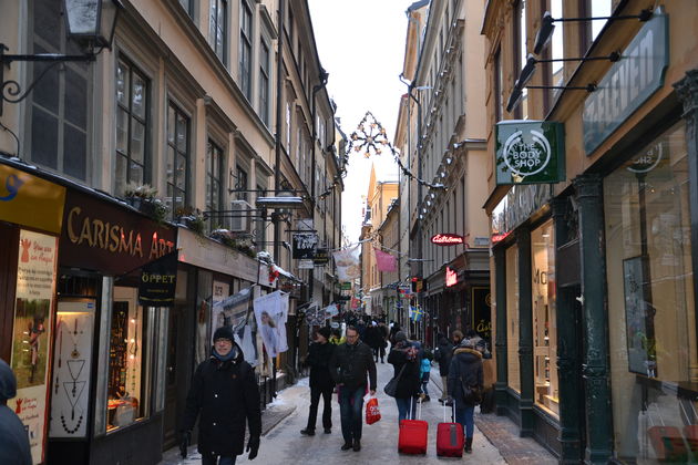 Het is gezellig druk in de straatjes in de buurt Galma Stan.