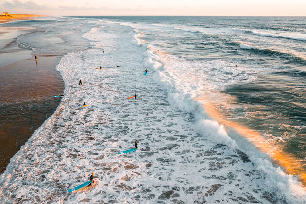 Gezin surfen frankrijk