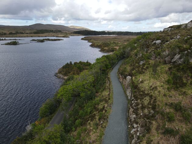 <em>Het landschap in Glenveagh National Park is afwisselend, maar groen is het altijd.<\/em>