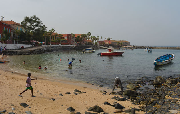 Een van de stranden op Gor\u00e9e