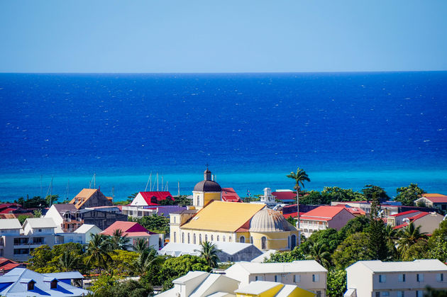 Het kleurrijke stadje Grand Bourg op eiland Marie Galante