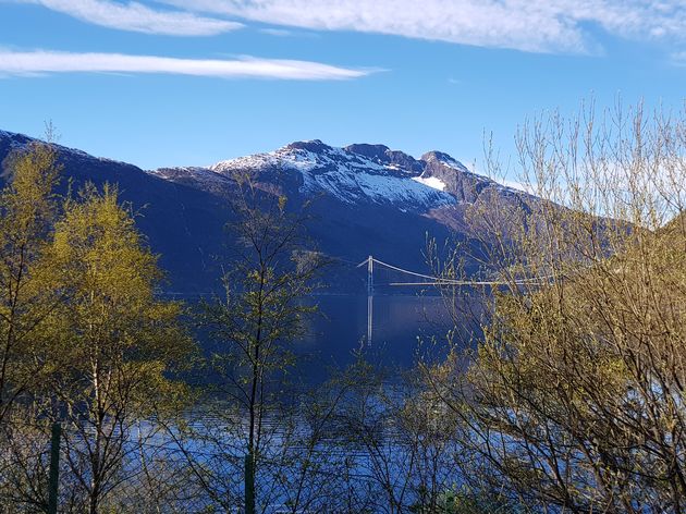 De Hardangerbrug vanaf de zuidelijke over