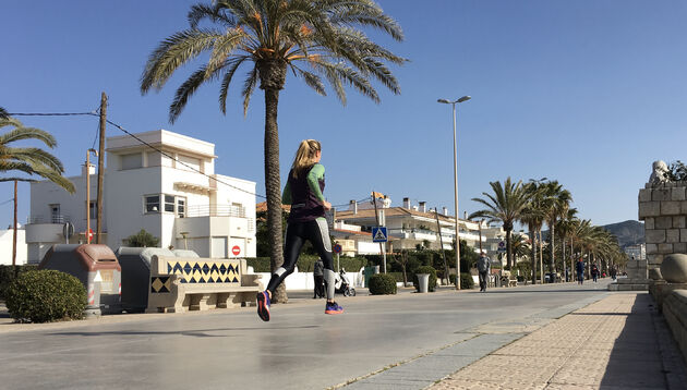 Hardlopen in de vroege ochtend op de Passeig Maritim