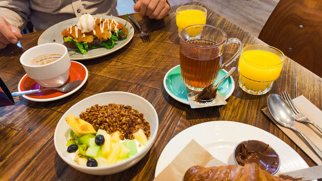 Heerlijk ontbijten in het restaurant van Bunk