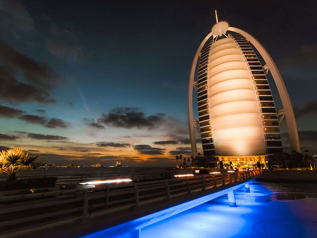 De luxueuze Burj Al Arab is een must see in Dubai