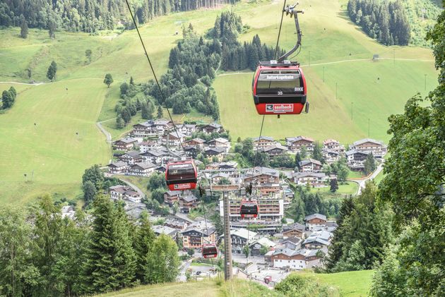 Ook in de zomer kun je in Saalbach Hinterglemm gewoon de kabelbaan omhoog nemen