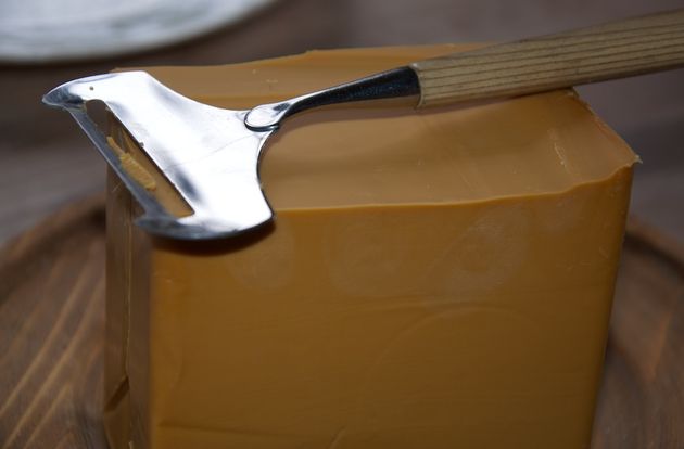 Brunost is een populaire Noorse karamelkaas, waar de Noren gek op zijn